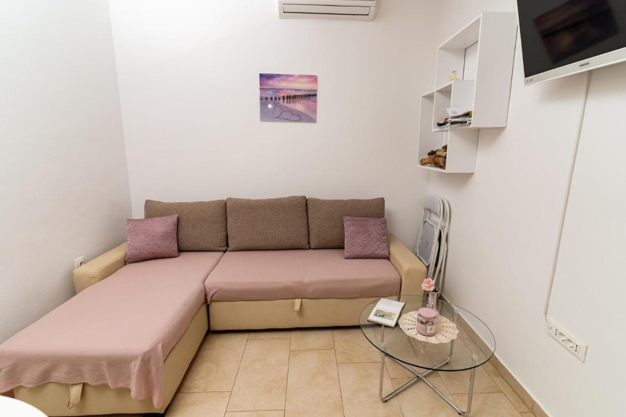 Holiday Home Kerniat Pula Buitenkant foto