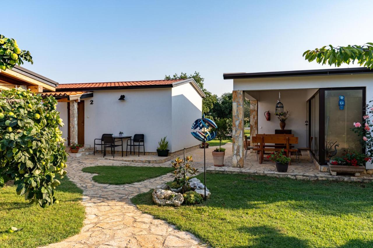 Holiday Home Kerniat Pula Buitenkant foto