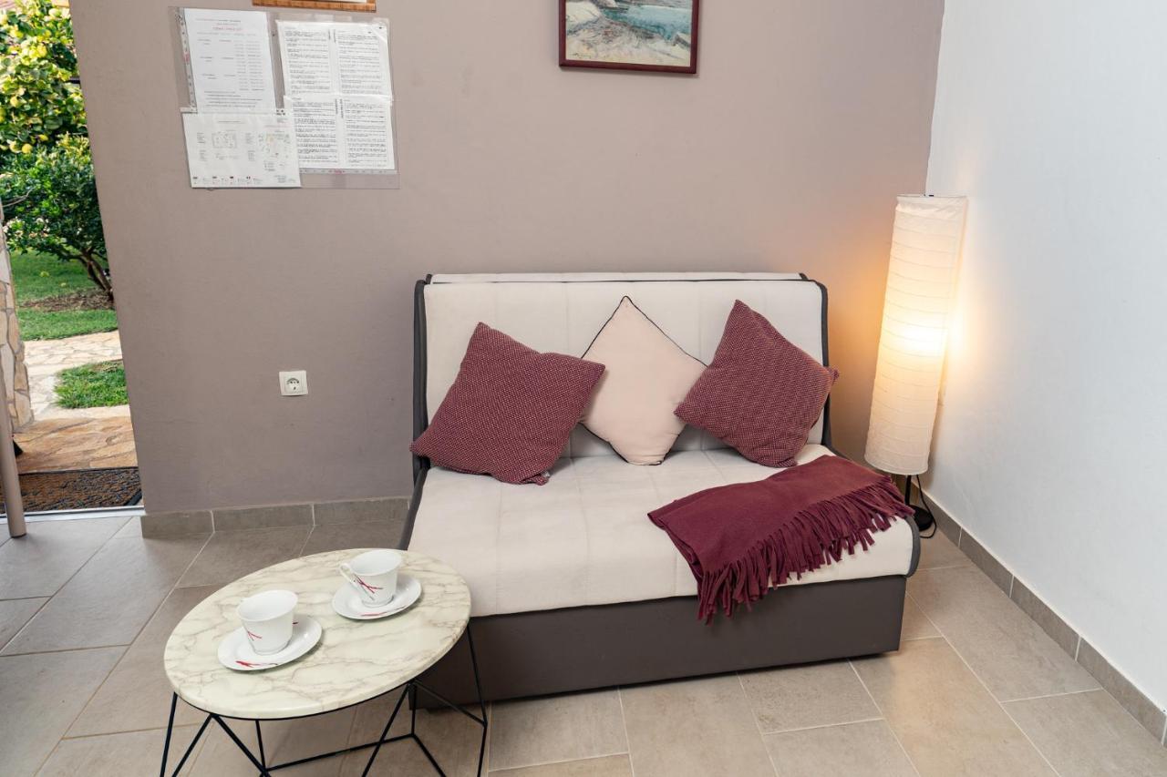 Holiday Home Kerniat Pula Buitenkant foto
