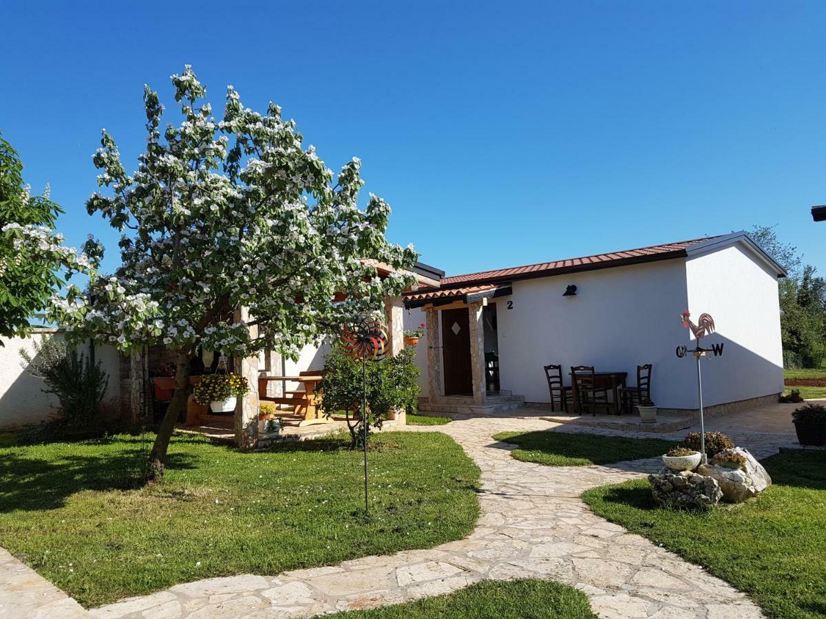 Holiday Home Kerniat Pula Buitenkant foto